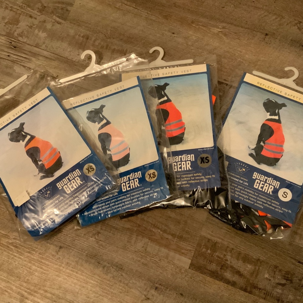 Guardian Gear Hi-Vis Lightweight Reflective Safety Vest for Small Dogs (X-Small)